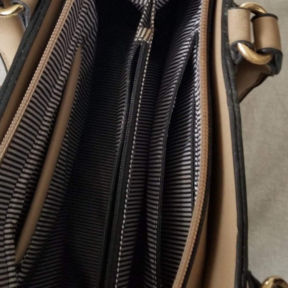 New Cream Handbag - Picture 4 of 4